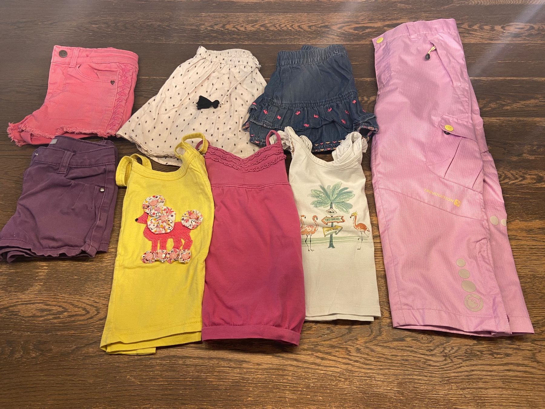 Lotti & Set di vestiti: Kleiderpaket Gr. 104 – Usato da Rudolfstetten venduto da CorINX