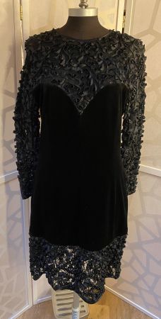 Vintage beautiful FRANK USHER black cocktail dress. Eur38