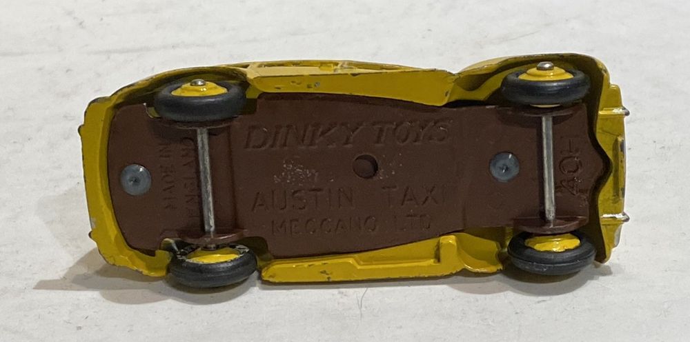 Miniature Dinky Toys GB Austin FX3 Taxi 40H BE - 1/43 - ZAMAC - Occasion