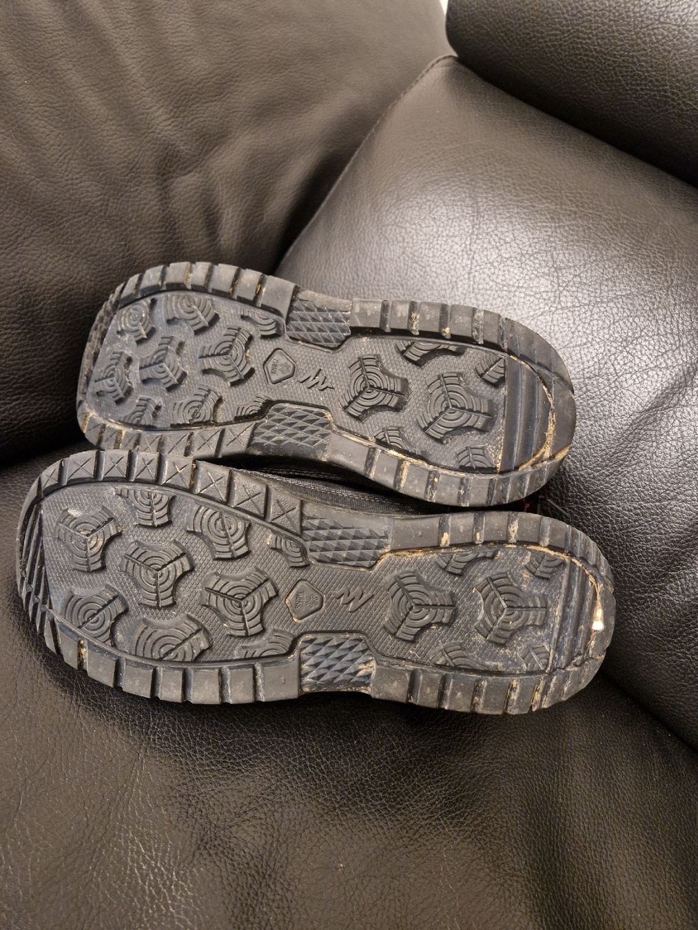 Chaussures hommes: Chaussures d'hiver Quechua, pointure 43 – D'occasion à Penthaz par Sosotroc 1
