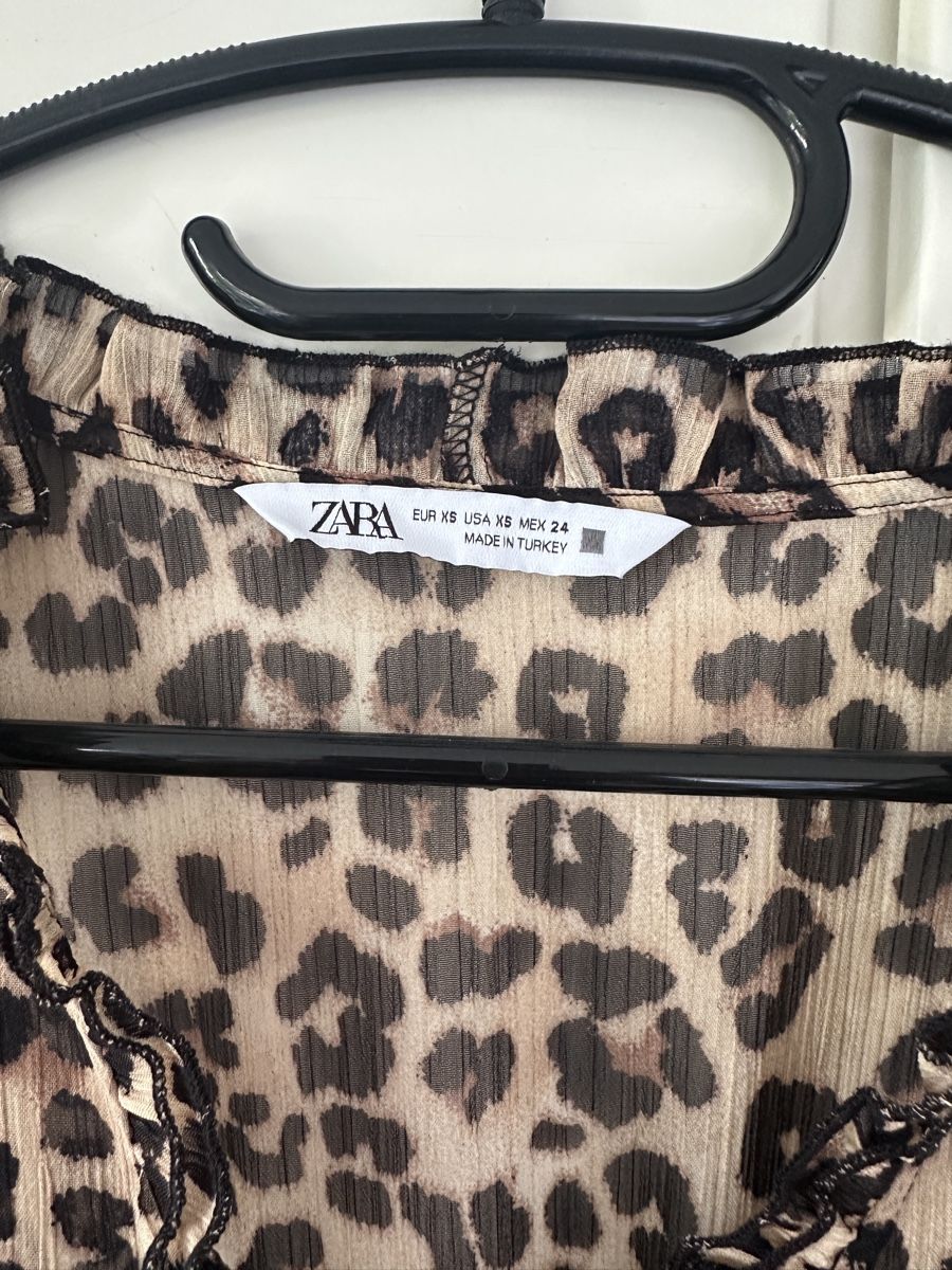 Zara Robes: Zara Leo Kleid – D'occasion à Zürich par cel_hr6n 1