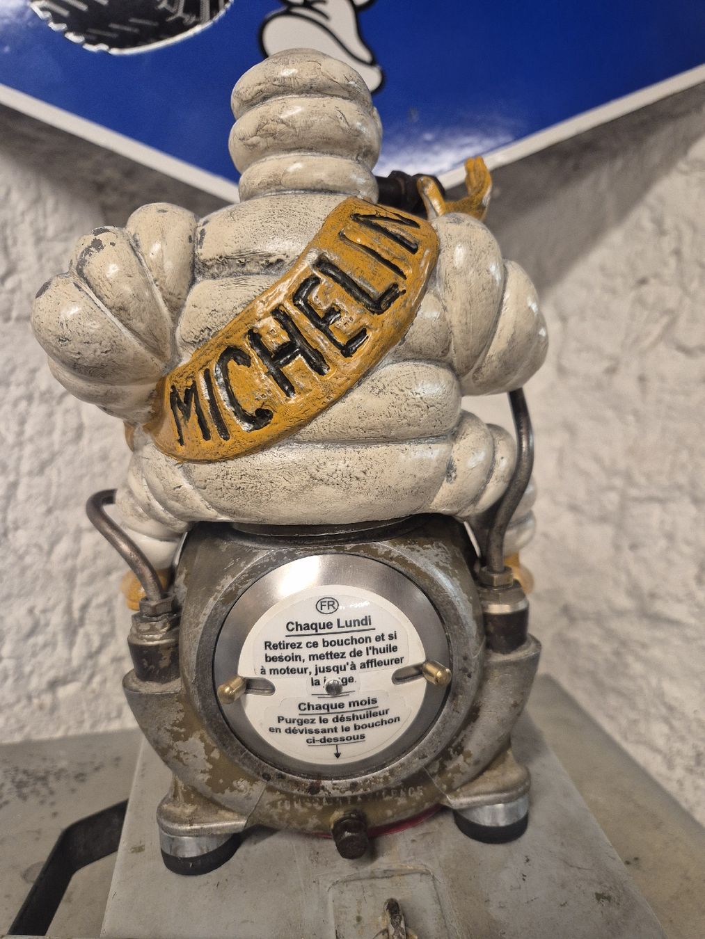 Michelin Compresseurs: Michelin Kompressor zu Tanksäule Öldose Oldtimer – Défectueux à Neuenkirch par etaner62 5