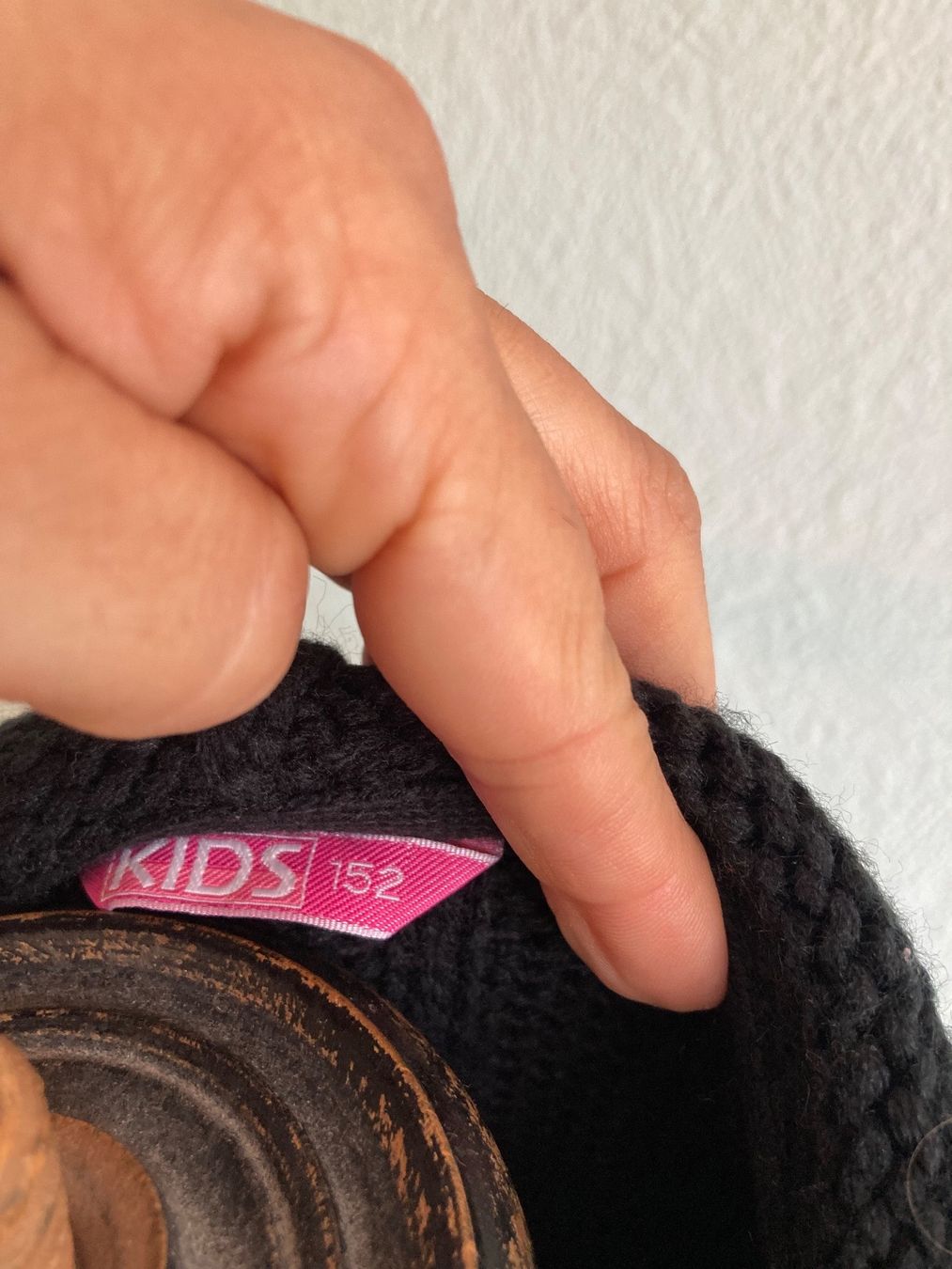Altro abbigliamento per bambino: Cardigan noir à capuche 152 – Usato da Genève venduto da ct_fqr8 2