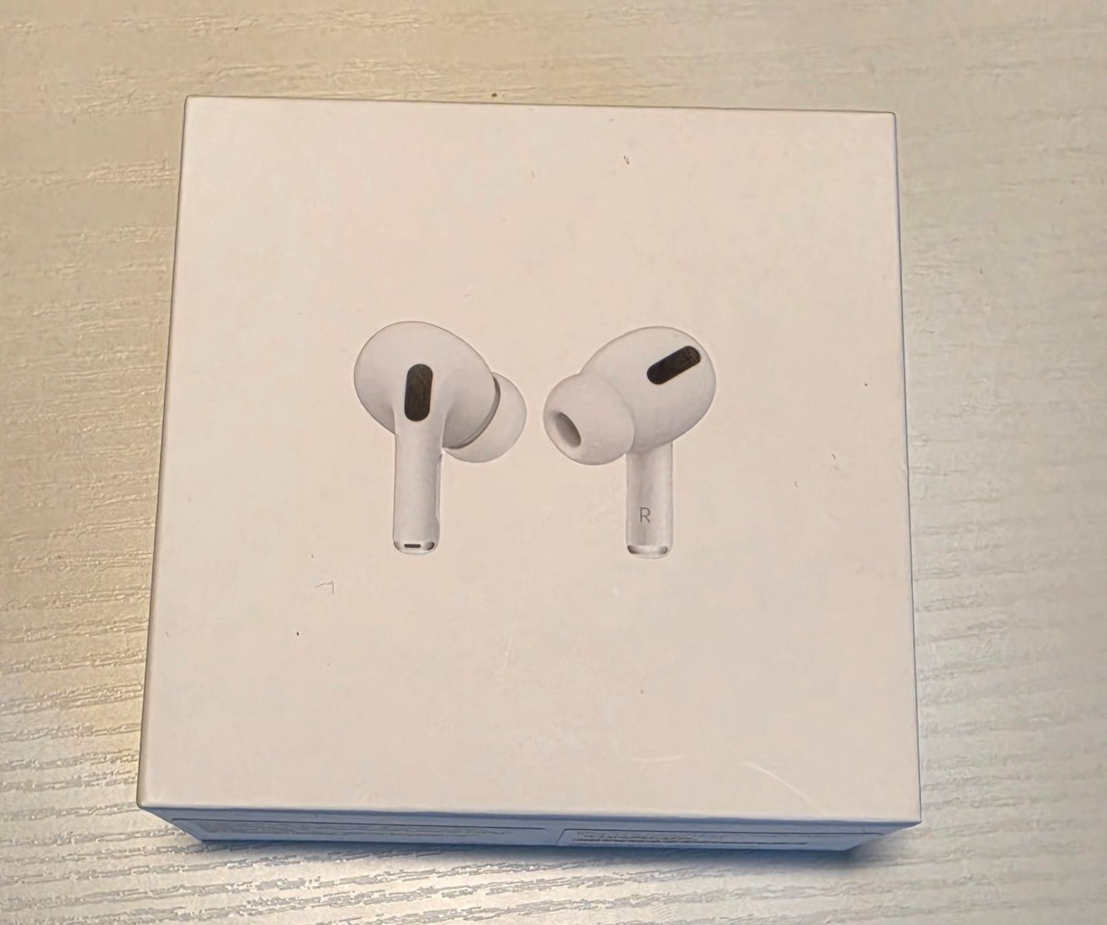 Apple Cuffie: Apple AirPods Pro – Usato da Bassersdorf venduto da ciao555