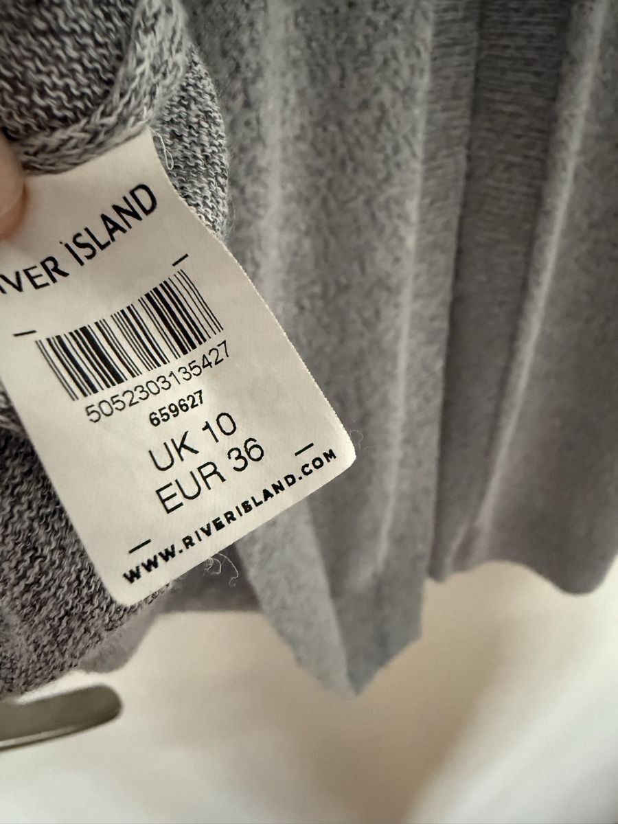 Maglioni & Felpe: River Island Pullover | offener Rücken | Gr. 36 – Usato da Zollikofen venduto da liindaaa 3