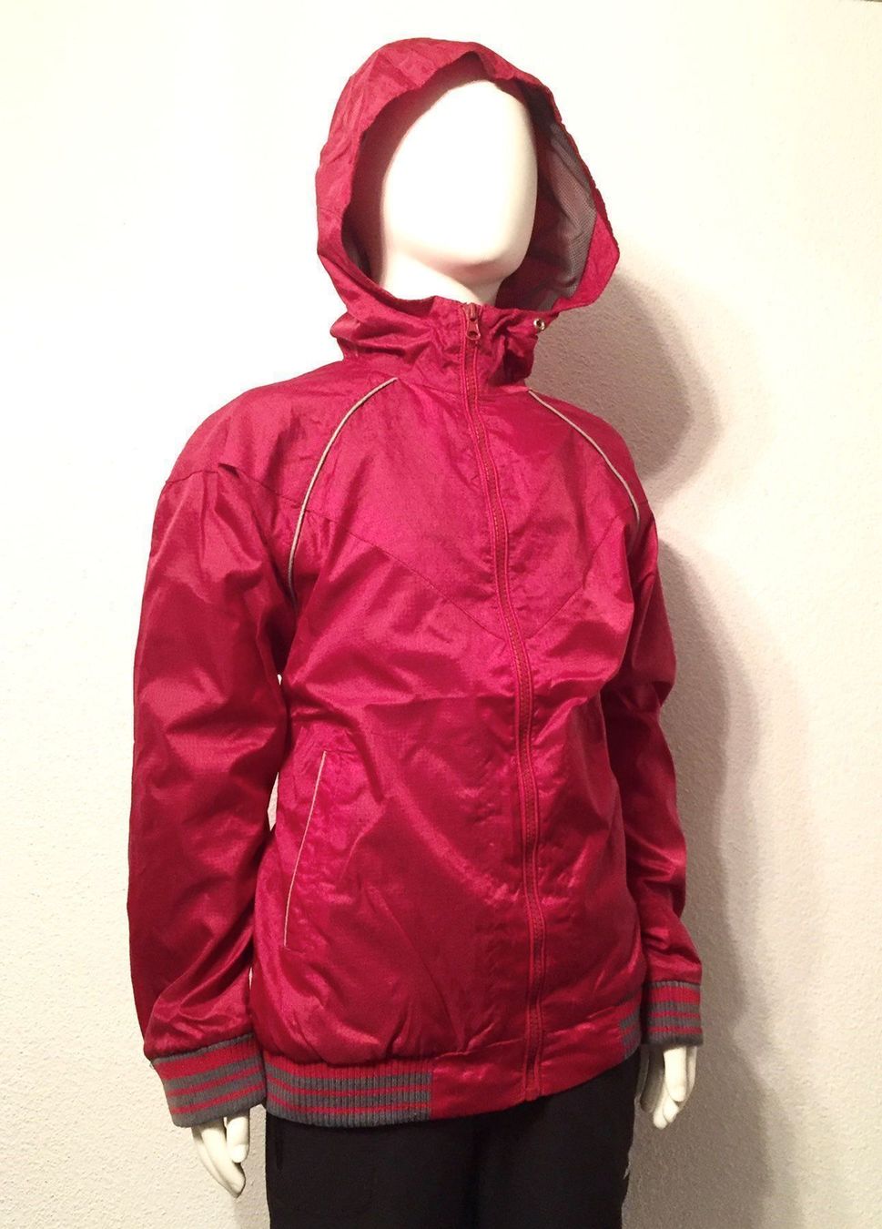 Jacken & Mäntel: Bordeaux Jacke weinrot Gr. 140 – Gebraucht aus Emmenbrücke von little.treasures