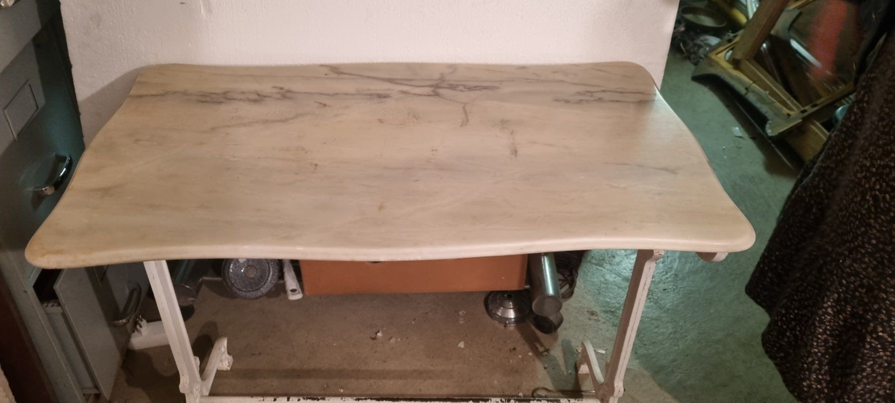 Tables: Französischer Bistrotisch  mit Marmorplatte – D'occasion à Basel par Jcva 2
