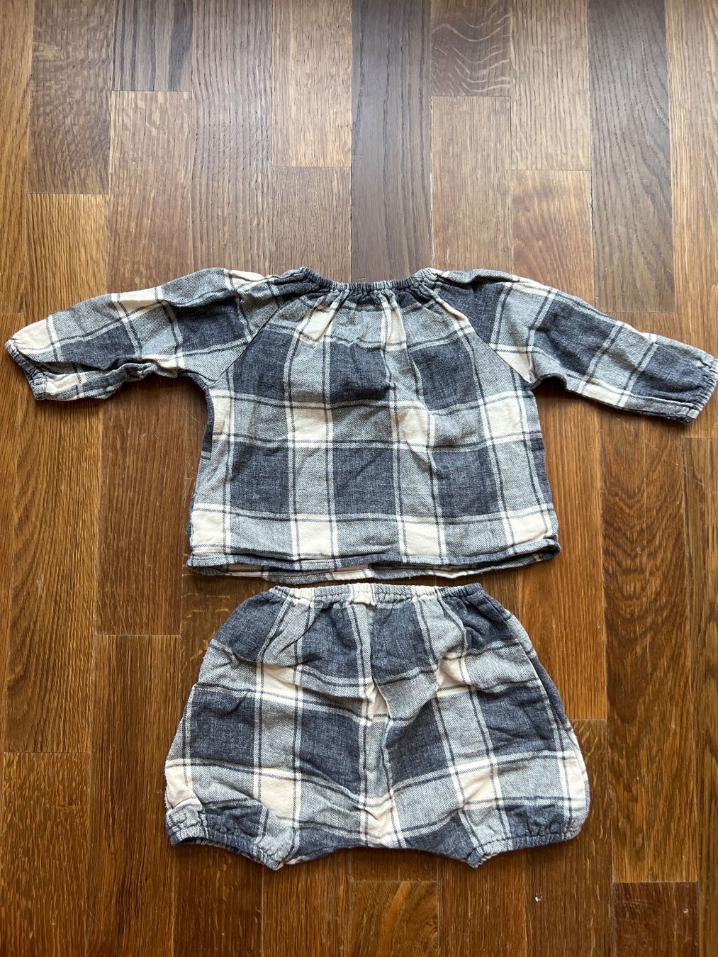 Kleiderpakete & -sets: Boy+girl Kleidungsset 68-80cm – Gebraucht aus Adliswil von youngbee 1
