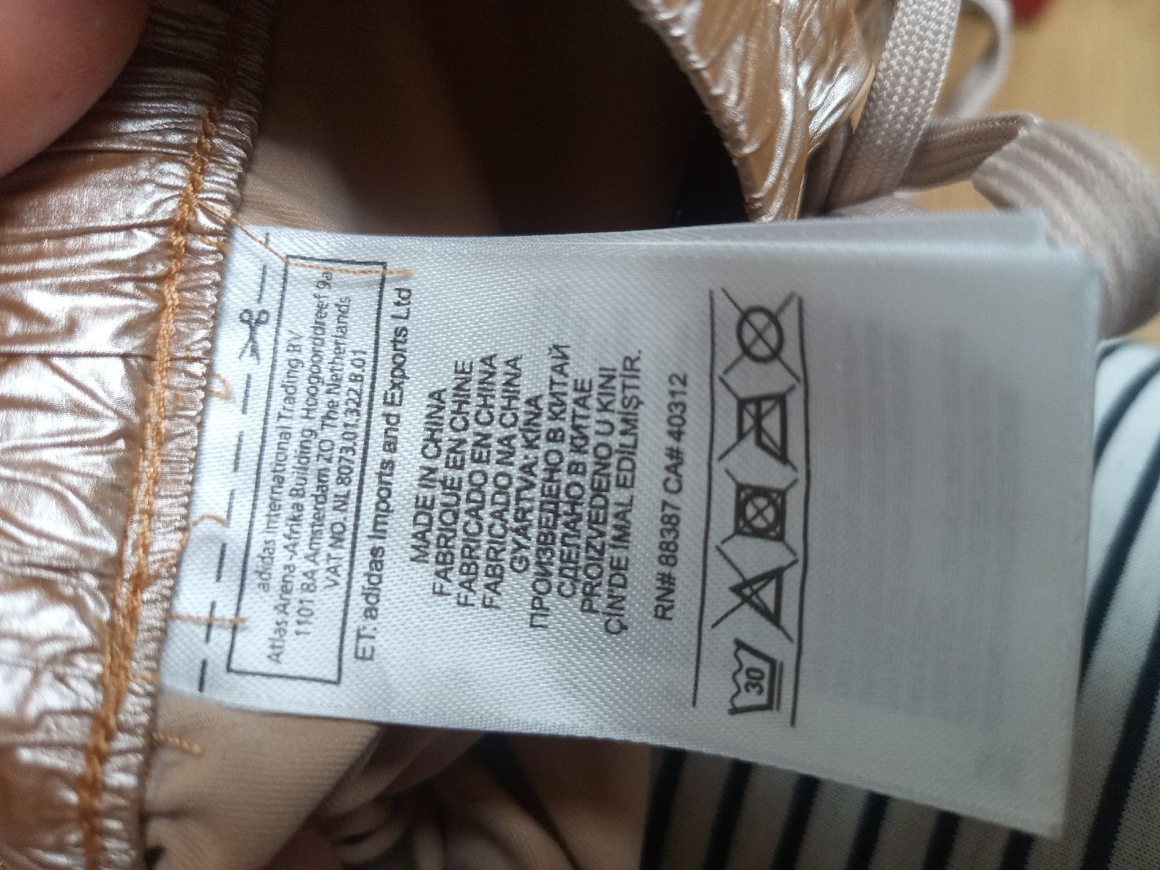 Stella McCartney Pantaloni: Addidas<>Stella McCartney - Gr. L – Nuovo (secondo la descrizione) da Dübendorf venduto da selestrine 6
