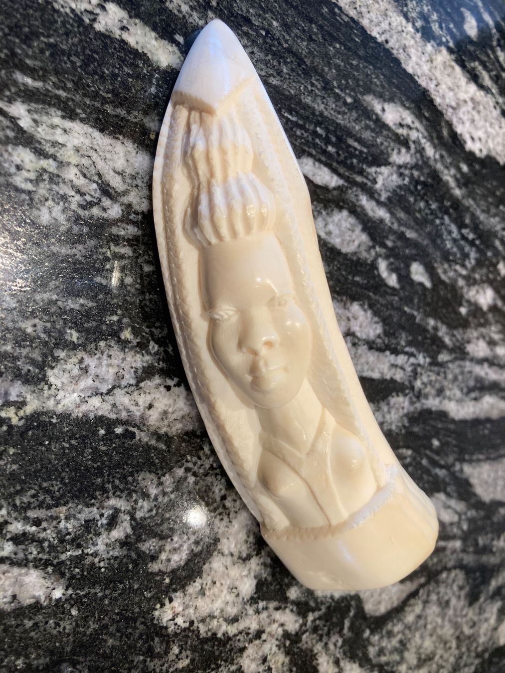Sculture & Statue: Schnitzerei aus Horn /Frau – Usato da Wetzikon ZH venduto da Rescanv6 1