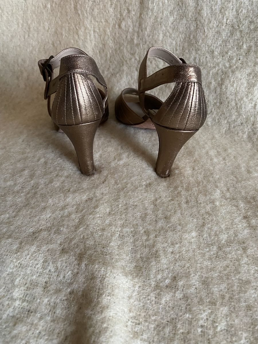 Zadig & Voltaire Scarpe da donna: Chaussures Zadig & Voltaire 38 – Usato da Geneve venduto da Monthoux13 4