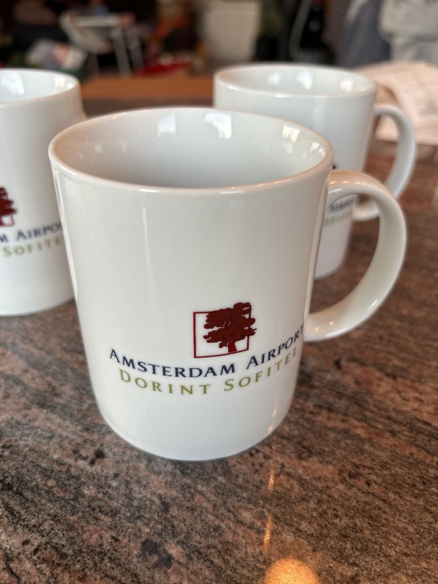 Tazze: Amsterdam Airport Tassen 3x – Nuovo (secondo la descrizione) da Arisdorf venduto da Checkmaster