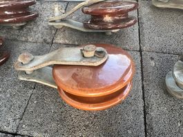 Wunderschöne Rolle / Flaschenzug Isolator Freileitung Strom