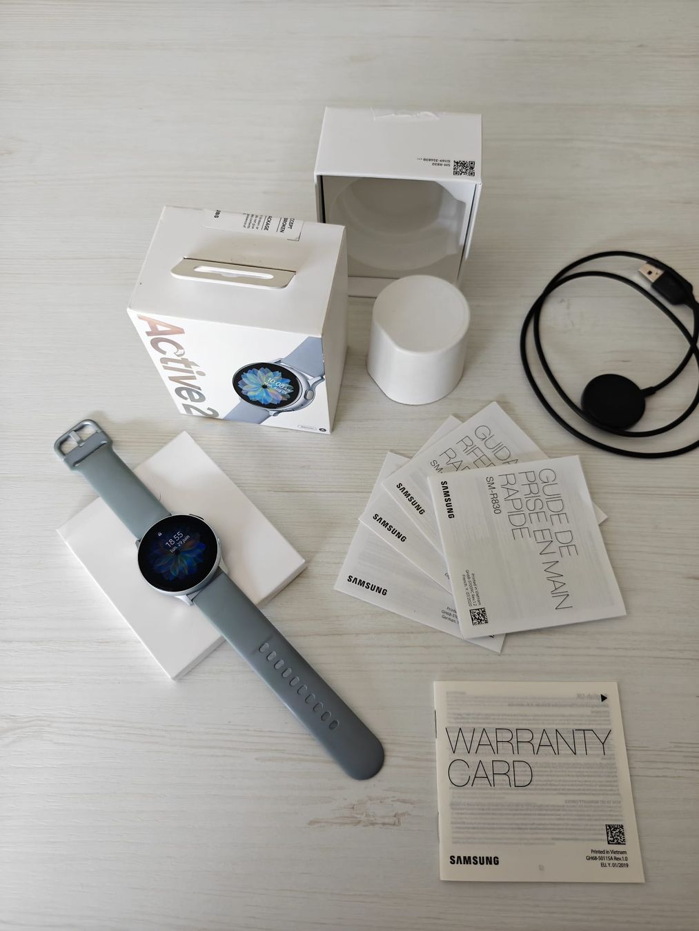 Samsung Smartwatch: Samsung Galaxy Watch Active2 grau – D'occasion à Prilly par Sdeca