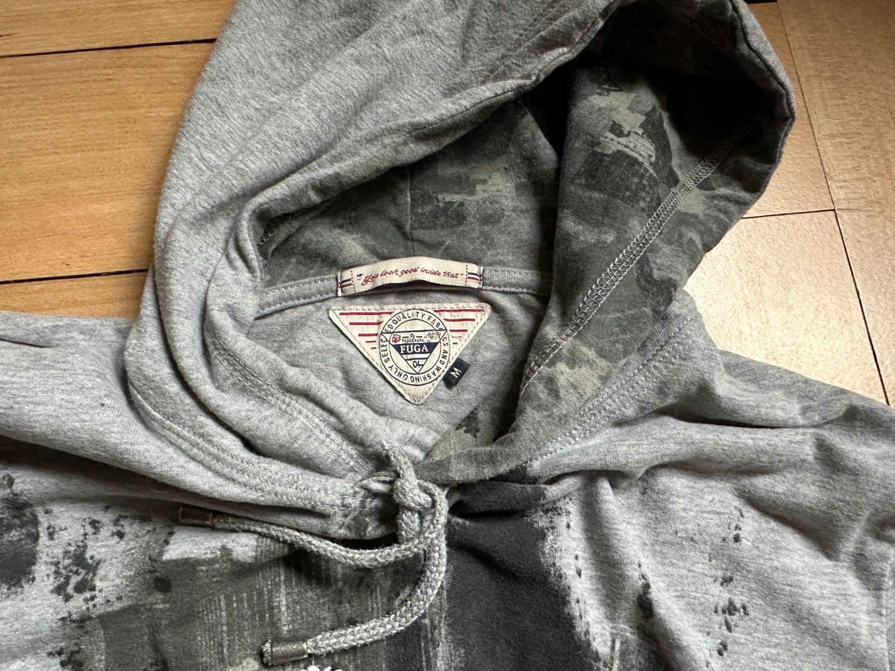 Maglioni & Felpe: FUGA - Hoodie Pullover hellgrau M – Usato da Zürich venduto da Diazaio 2