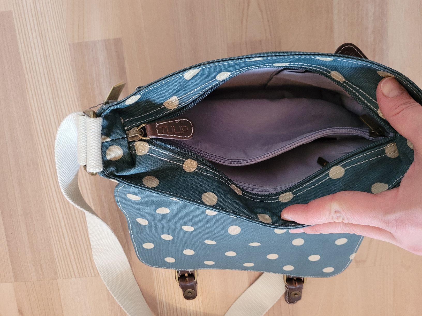 Tulip Borse da donna: Handtasche – Nuovo (secondo la descrizione) da Lyss venduto da rox_pm9x 1
