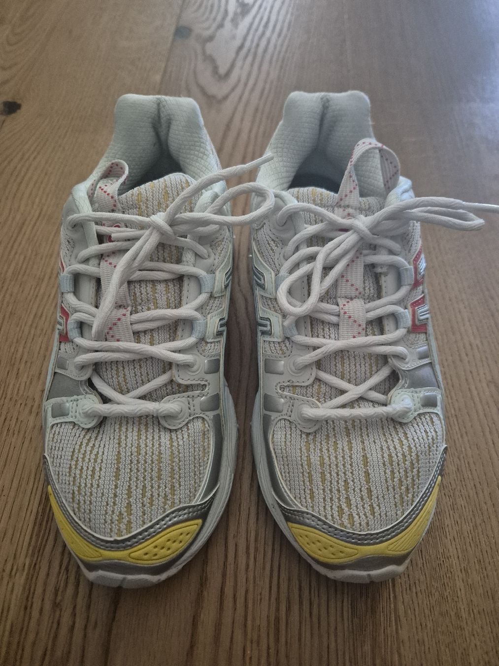 Asics Scarpe da uomo: Asics UB5-S Gel-Nimbus 9 – Usato da Wolhusen venduto da bryman