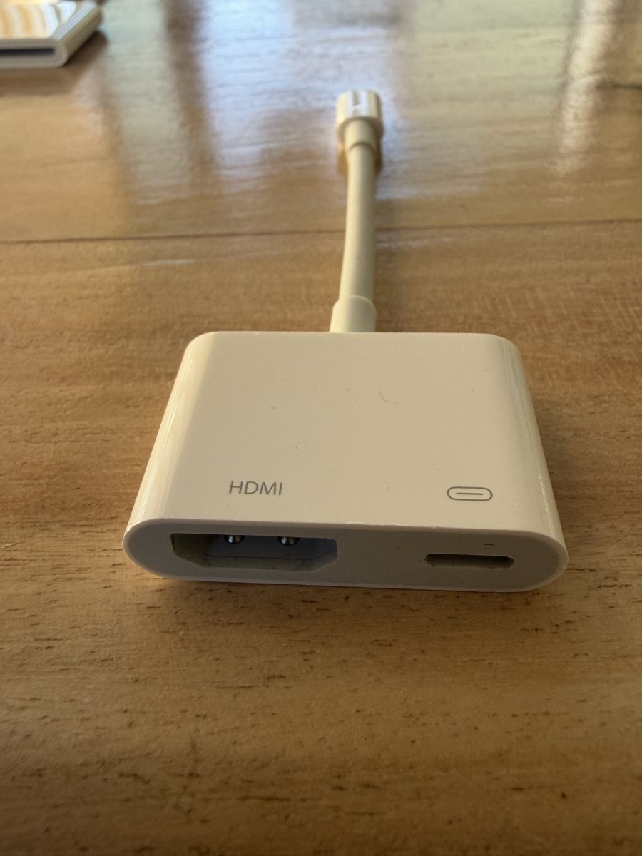 Apple Unità & Adattatore: Apple Lightning Adapter HDMI, SD Card und USB – Usato da Otelfingen venduto da Otto4 3