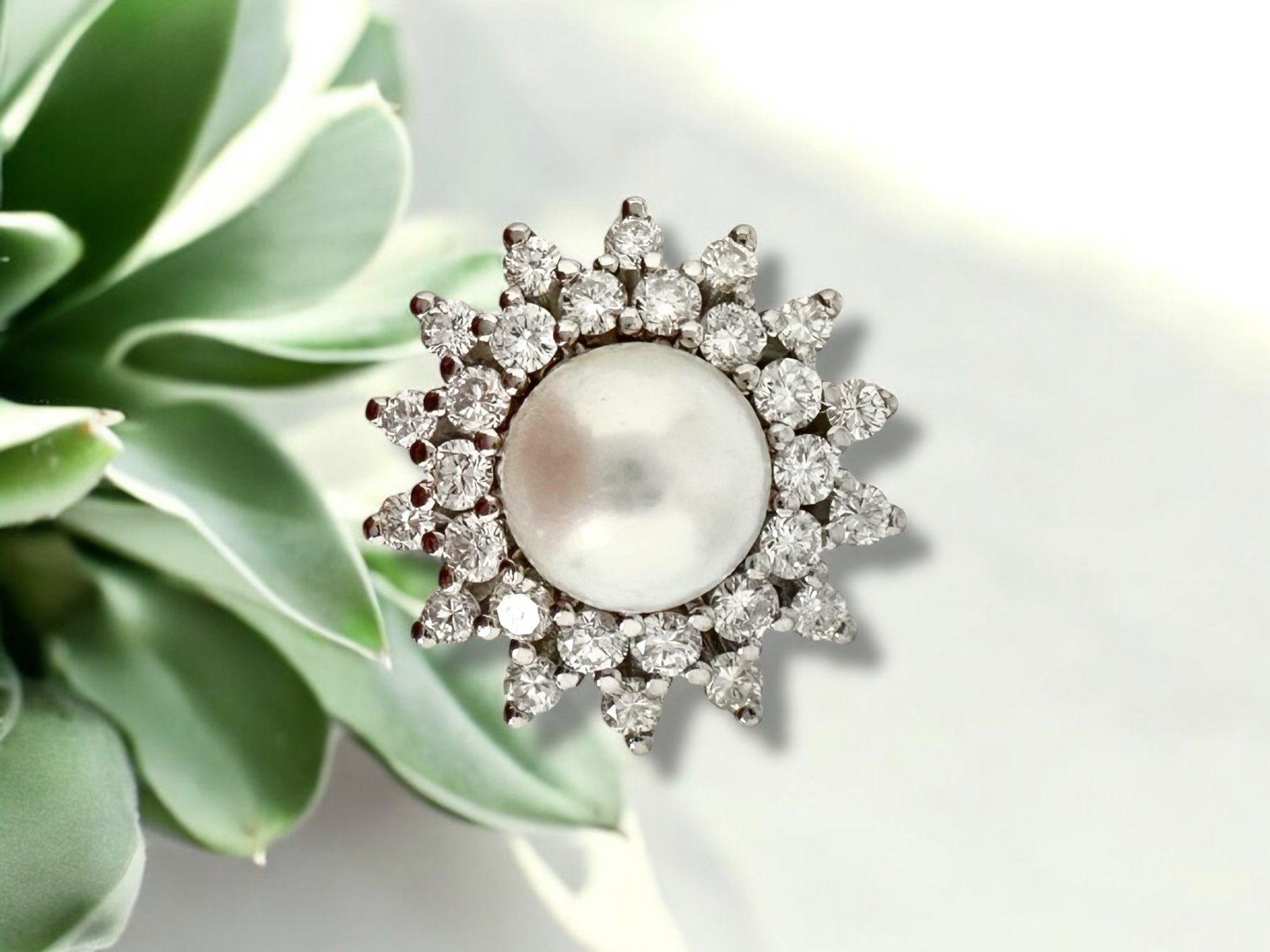 Bucherer Anelli: BUCHERER, Perlen - Diamant - Cocktailring – Usato da Zuzwil SG venduto da artimmo