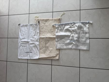 3 Schaubbeutel Laundry aus Stoff, ideal für unterwegs!