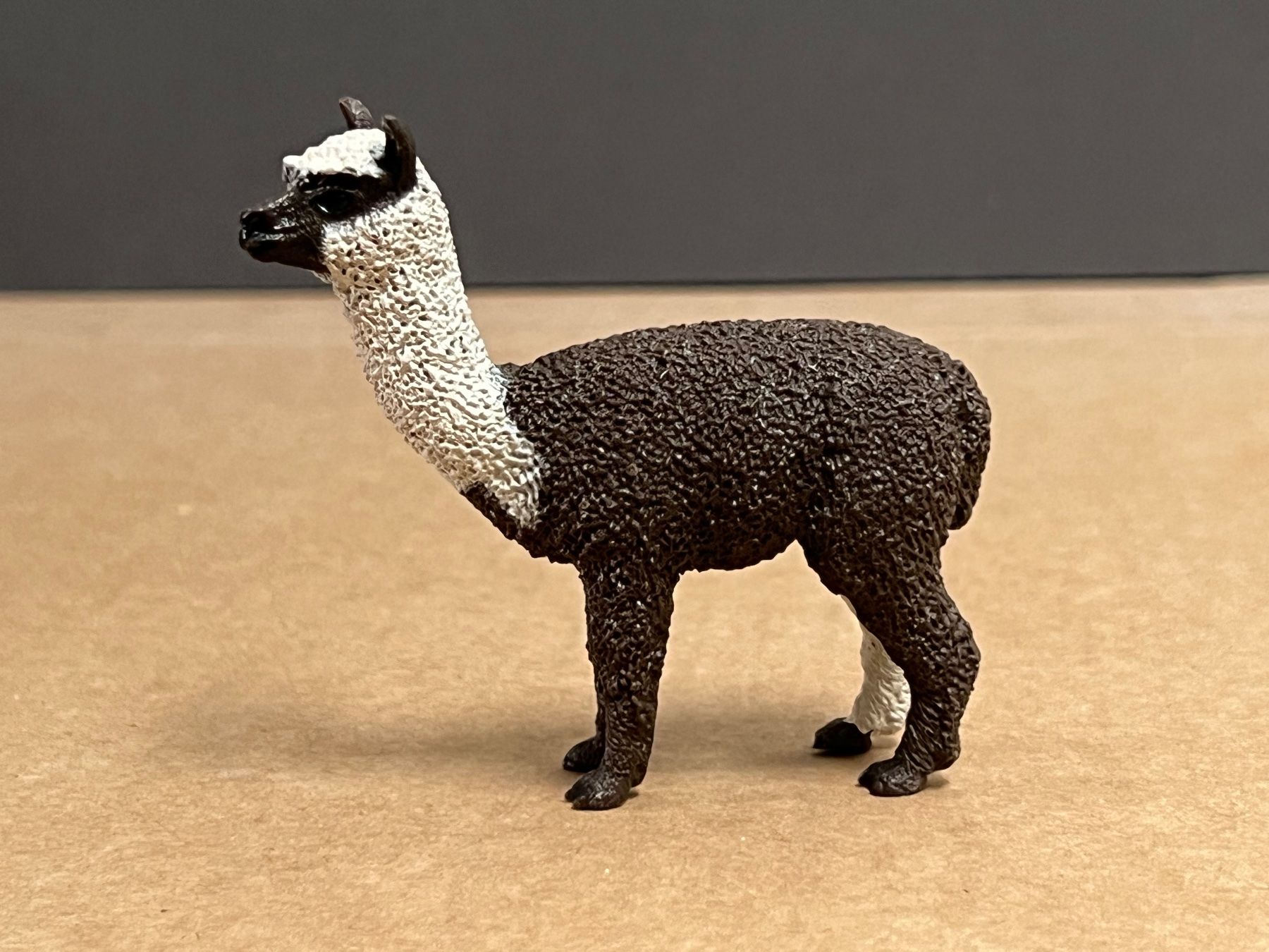 Schleich Statuette: Schleich Alpaka Stute – Usato da Ennetbaden venduto da mapa05