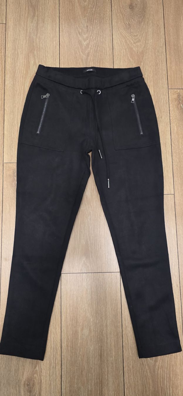 Opus Pantaloni: Opus Hose Wildlederlook Gr. 36 schwarz – Usato da Erlinsbach venduto da Beatrice_Aargau