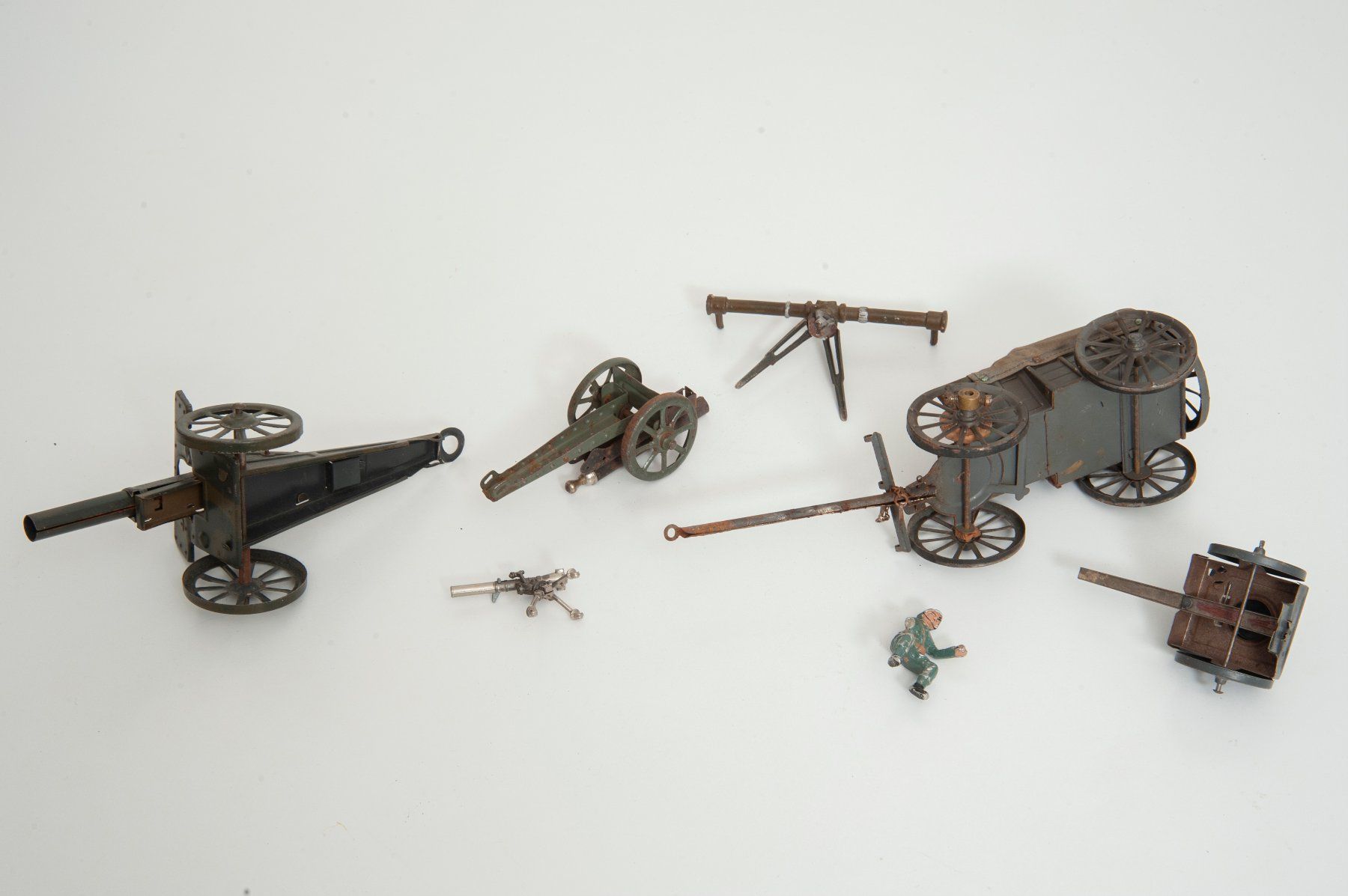 Giocattoli: Canons et chariots militaire – Usato da Lausanne venduto da Phlox02 1