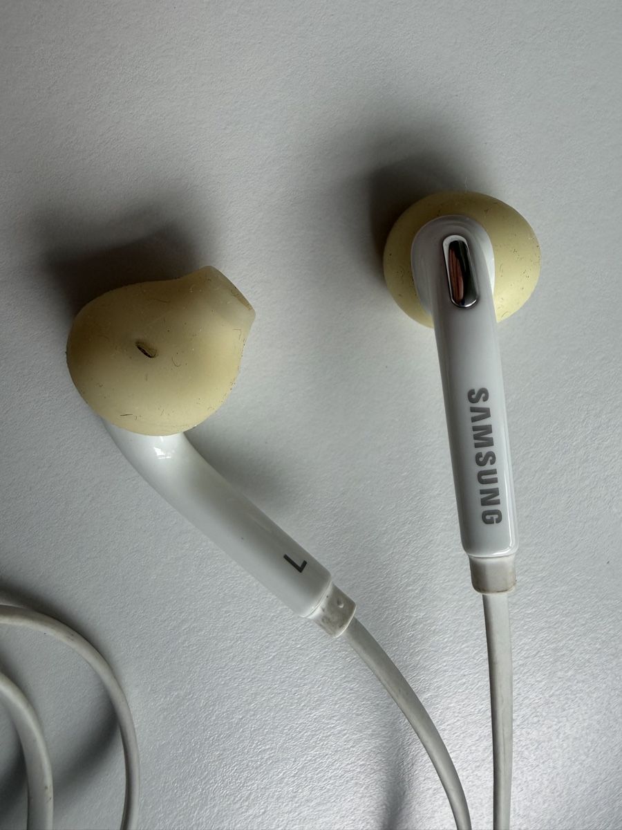 Samsung Cuffie: Original Samsung In-ear Köpfhörer weiss – Usato da Adliswil venduto da Stardust11 1