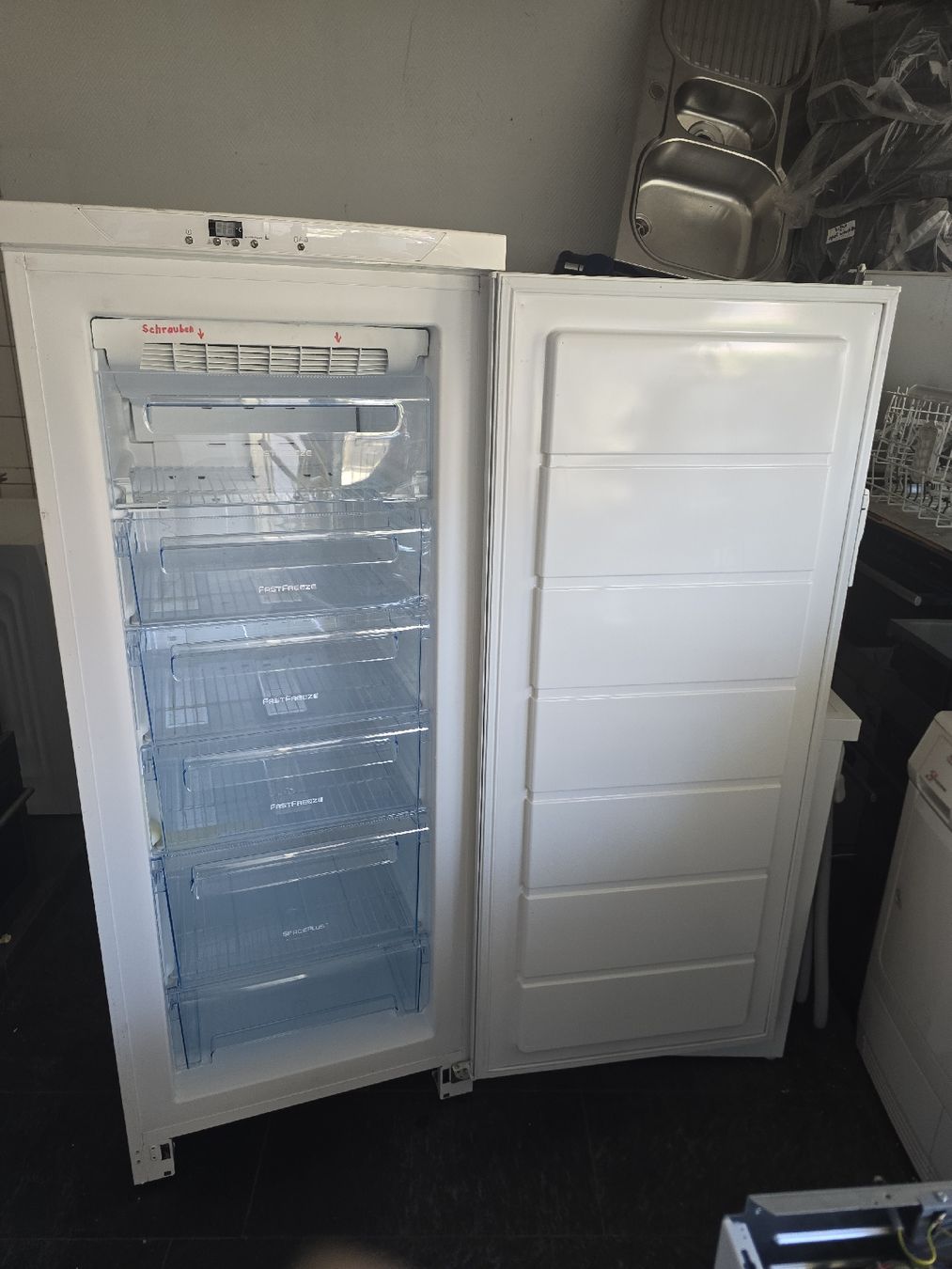 Gefrierschrank: Gefrierschrank Electrolux A++ – Gebraucht aus Oberburg von B-2 2