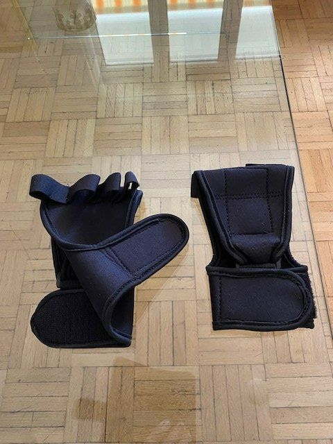 Guanti & manicotti: 2 Stück Velo Fingerhandschuhe – Nuovo e nell'imballaggio originale da Zürich venduto da Berta016 2