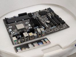 ASRock 970 Extreme3 AM3+ + AMD FX-6300 6 cœurs 3.5 GHz