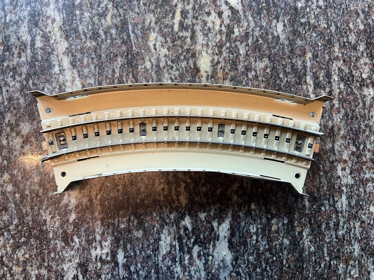Märklin Modellini di ferrovie: Marklin HO. Rampenstuck  – Usato da Le Mont-sur-Lausanne venduto da heidimichel