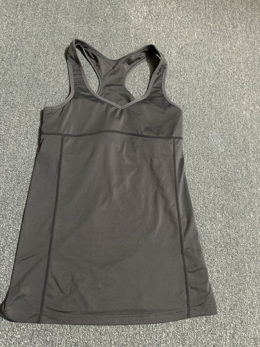Top: Sporttop NRG Gr M – Usato da Baltschieder venduto da YmroBe