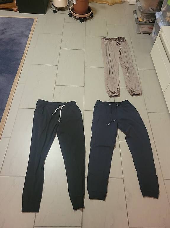 Pantaloni: Trainerhosen XS – Usato da Ballwil venduto da jan_jk7y