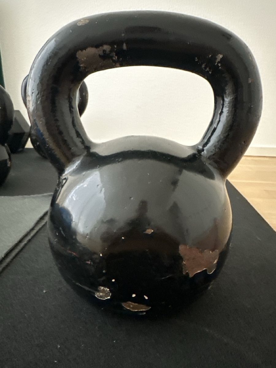 Bollitori: Kettlebell 20 kg schwarz – Usato da Allschwil venduto da MB4123 1