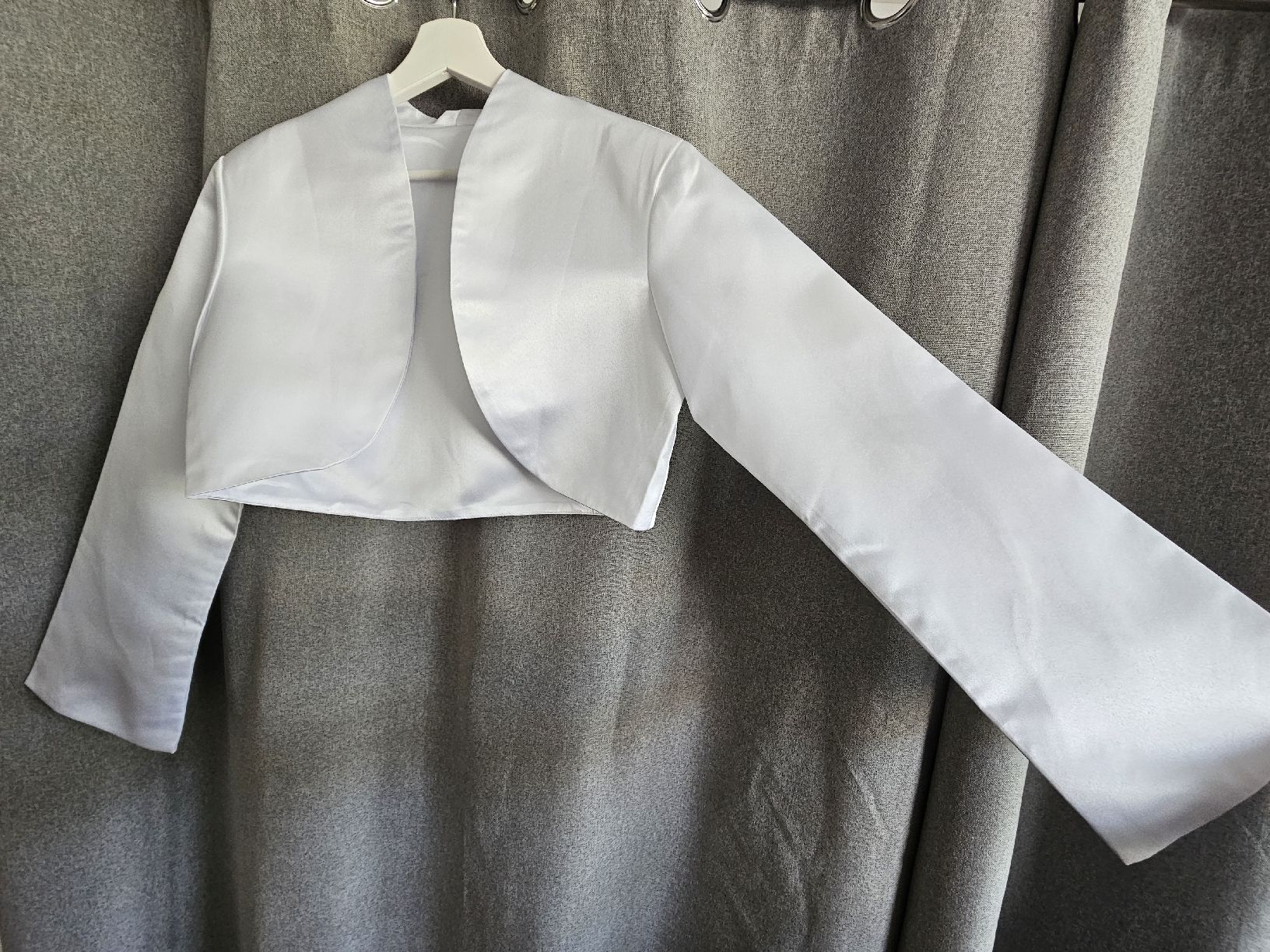 Bolero: Festliches Bolero Satin L – Nuovo (secondo la descrizione) da Büttikon AG venduto da PAM120319 2