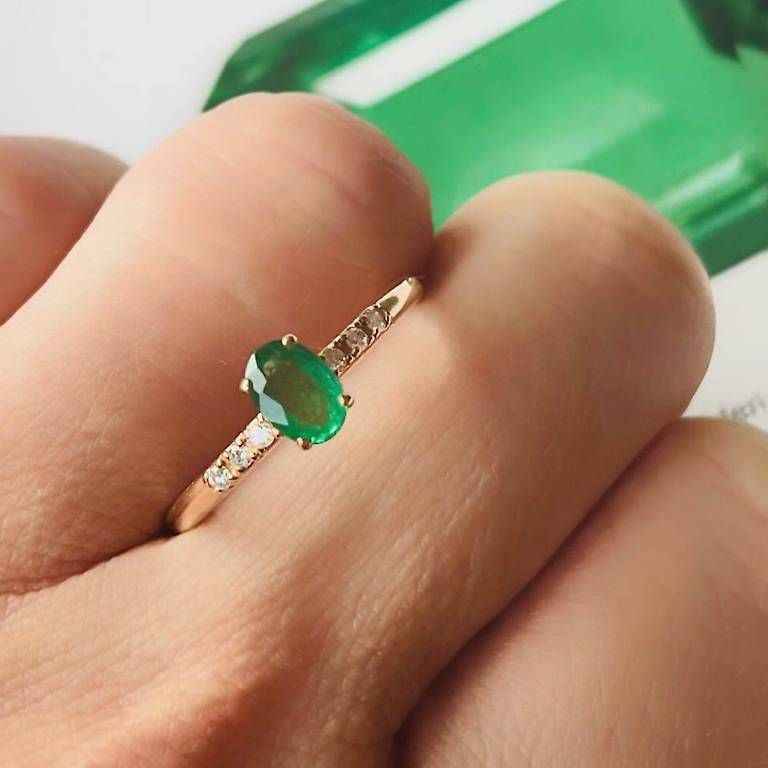 Ringe: Goldring mit Smaragd und Diamanten. – Gebraucht aus Thalwil von han_2b8c 6