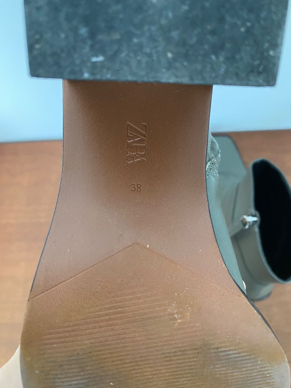 Zara Scarpe da donna: Bottes ZARA - 38, bout carré – Usato da Bussigny venduto da cac_q2c6 4