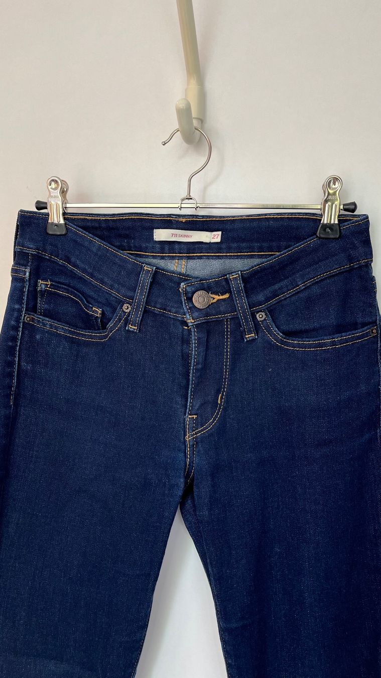 Levi's Jeans: Levi's Skinny Jeans 711 – Usato da Küsnacht ZH venduto da Floor1an 1