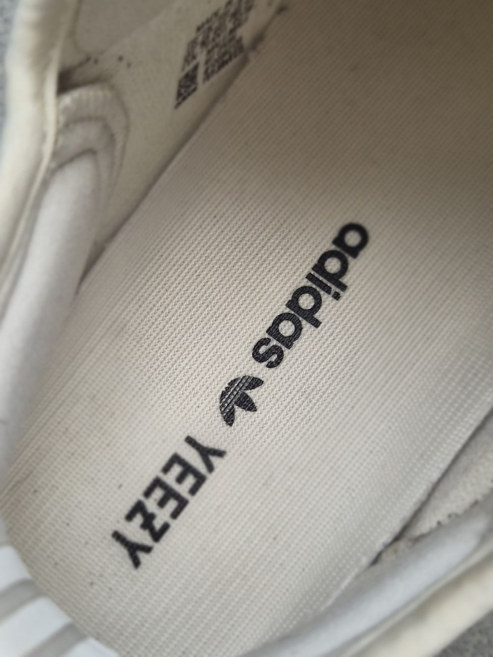 Adidas Scarpe da uomo: Adidas Yeezy V2 weiss – Usato da Oberglatt ZH venduto da Hamilton 5
