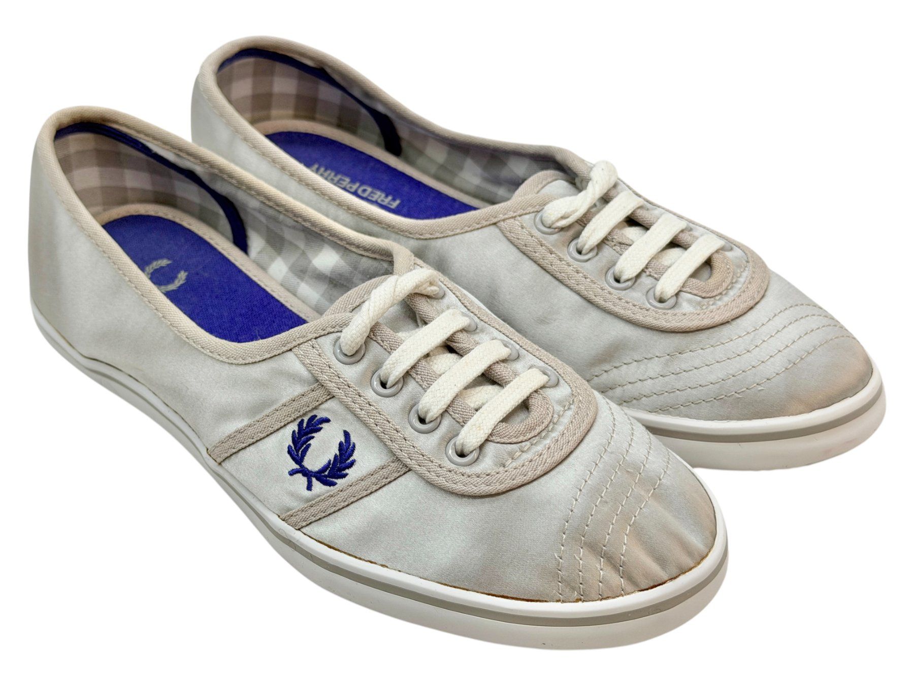 Fred Perry Scarpe da donna: Baskets Fred Perry gris argent. Pointure 37 – Usato da Cossonay-Ville venduto da PatineDuTemps