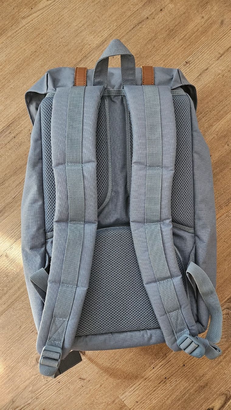 Herschel Rucksäcke: Neuwertiger Herschel-Rucksack – Gebraucht aus Gontenschwil von Oetwil91 2