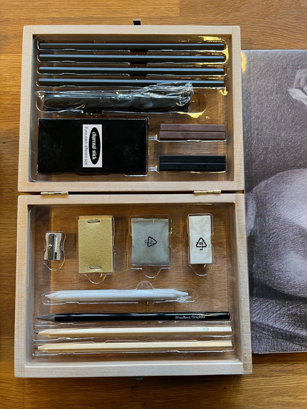 Stifte & Marker: Neues Zeichenkohle-Set 26 Teilig in Echtholzbox – Neu und originalverpackt aus Laufen von Nuria44