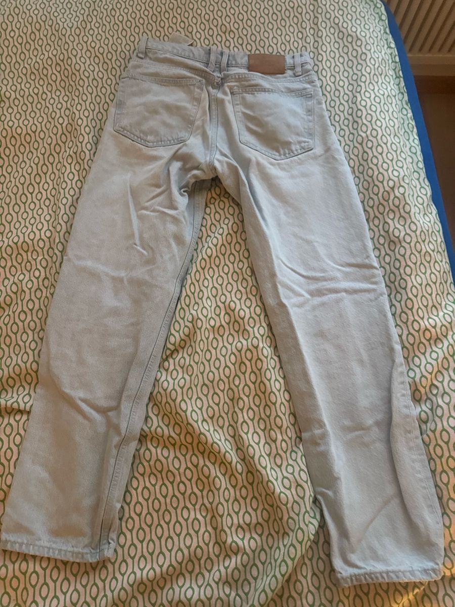 Jeans: Jeans hellblau Grösse S weiter Schnitt – Usato da Volketswil venduto da jer_mq6q 5