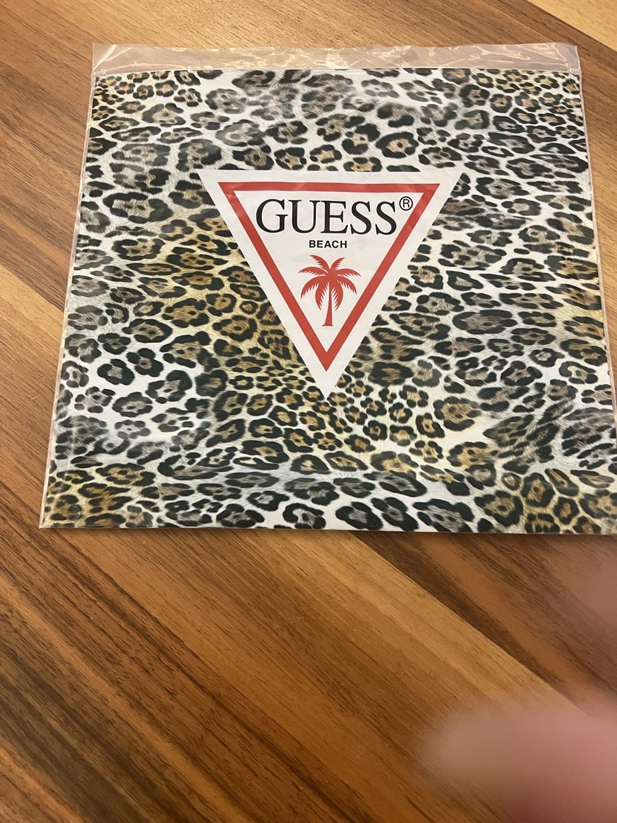 Guess Maillots de bain & Bikinis: Guess Badeanzug Gr.XS – Neuf avec emballage d'origine à Rothenburg par Toulouse1 3