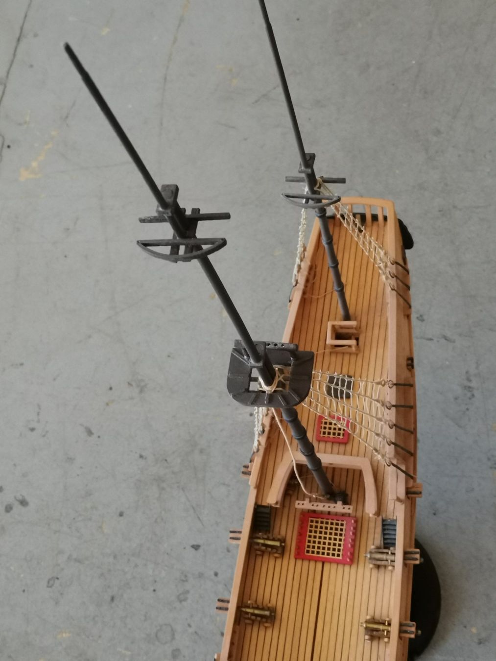Kit di modellismo & Modellini statici: Segelschiff  Dreimast mit Ständer – Usato da Suhr venduto da Brocki-Suhr 9