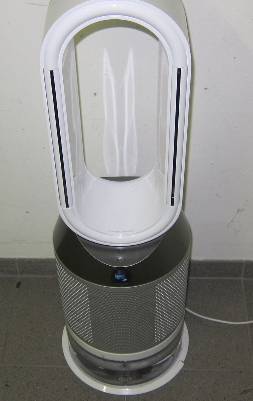 Dyson Luftreiniger: DYSON Pure Humidify + Cool PH01 Defekt; Fehler Wassertank – Gebraucht aus Männedorf von livesteam