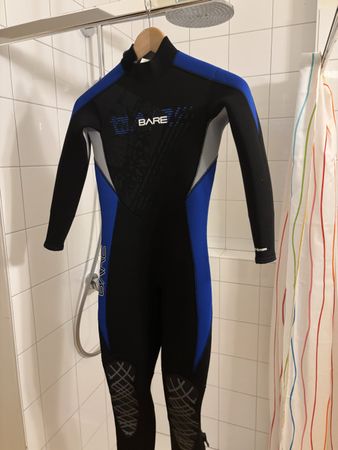 Bare Neopren Tauchanzug, Top Zustand, Grösse für 10 Jahre