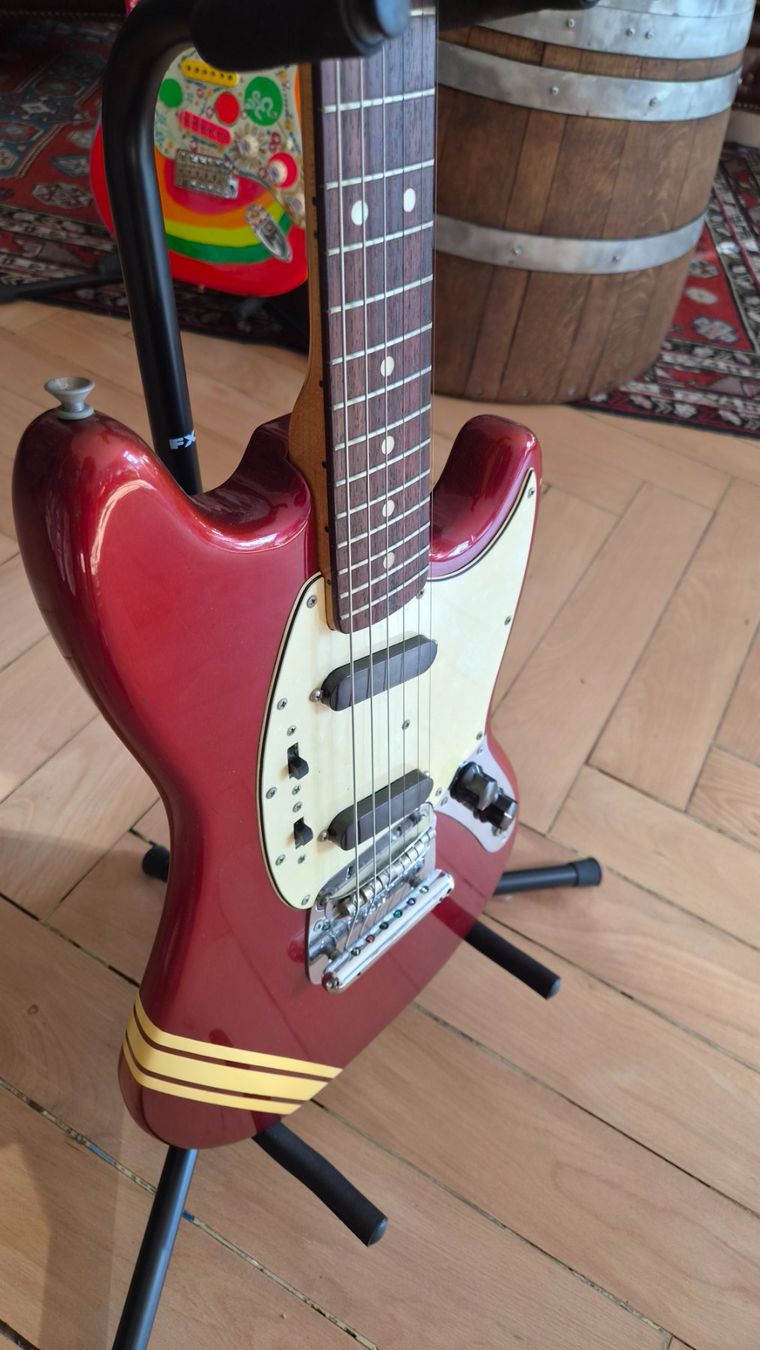 Fender Musikinstrumente: Fender Mustang 1971 – Gebraucht aus pieterlen von AntonelloGuitars 3