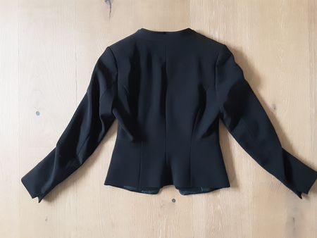 Schnäppli!  Lässier Kurz-Blazer  Gr.36  wie neu!